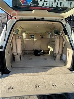 تۆیۆتا لاند کروزەر